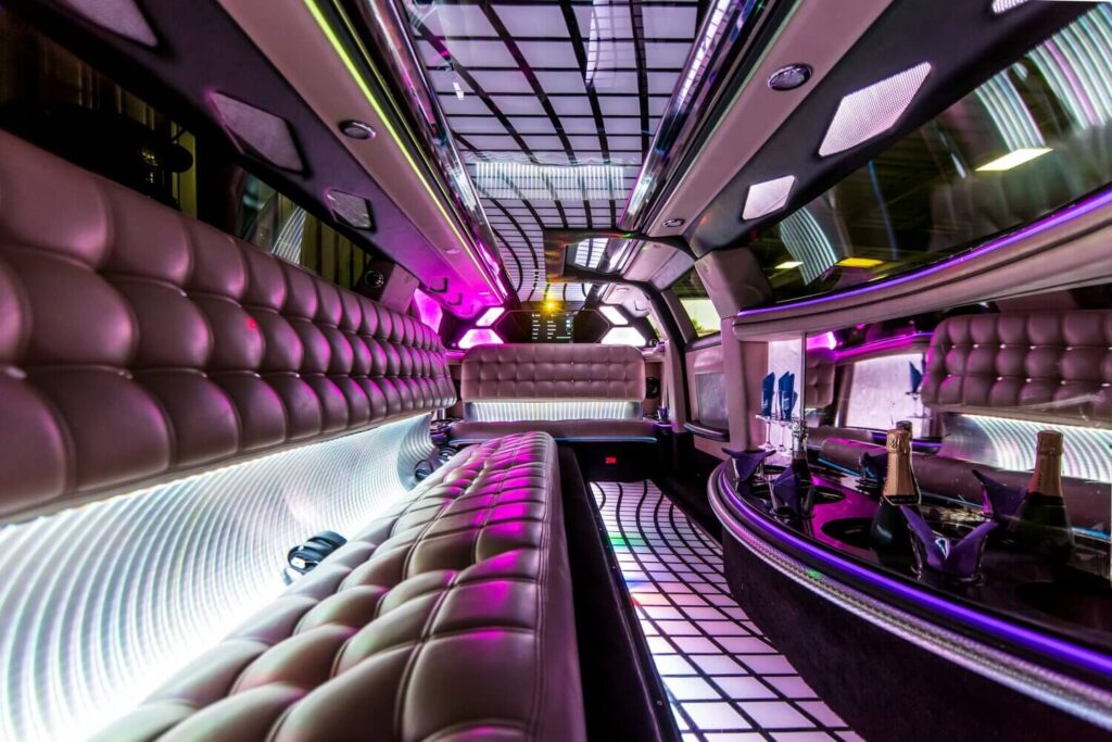 Chrysler 300 Stretch Limo White inside