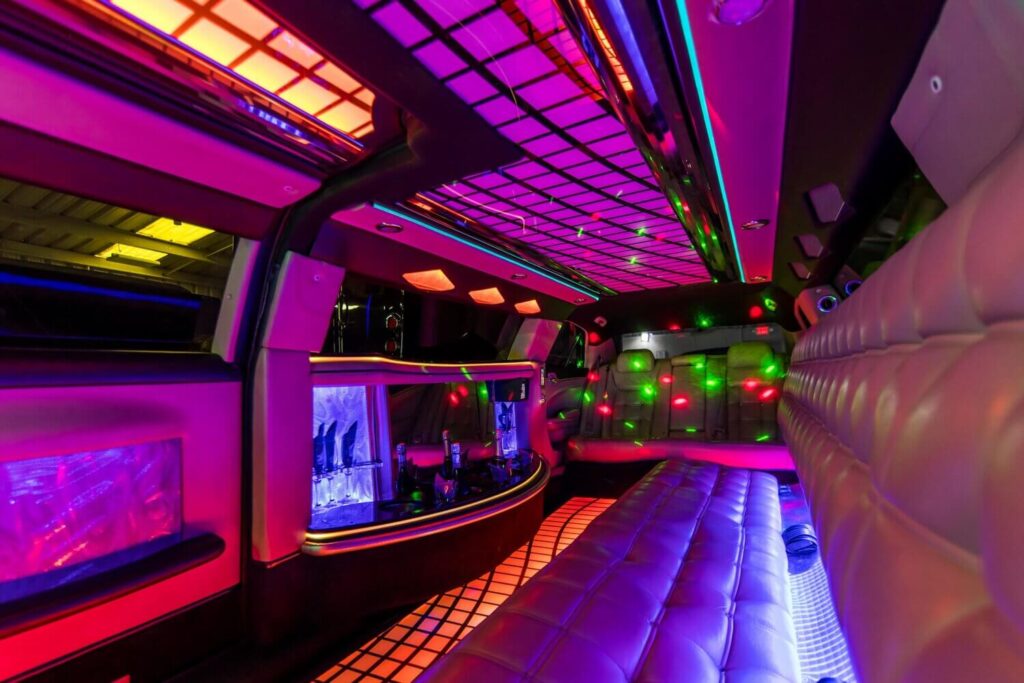 Chrysler 300 Stretch Limo White interior